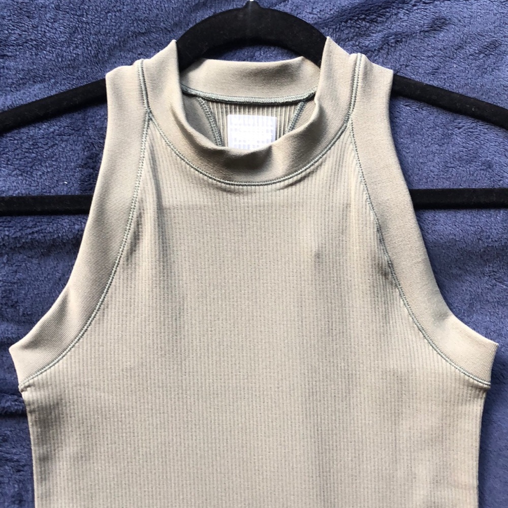 Athleta - Picture 2 of 5